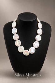 Silver minstrels short necklace