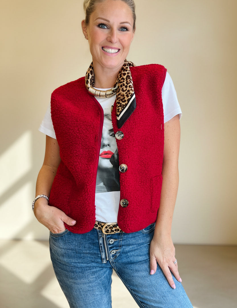 The Lipstick Edit Gilet by SNOB