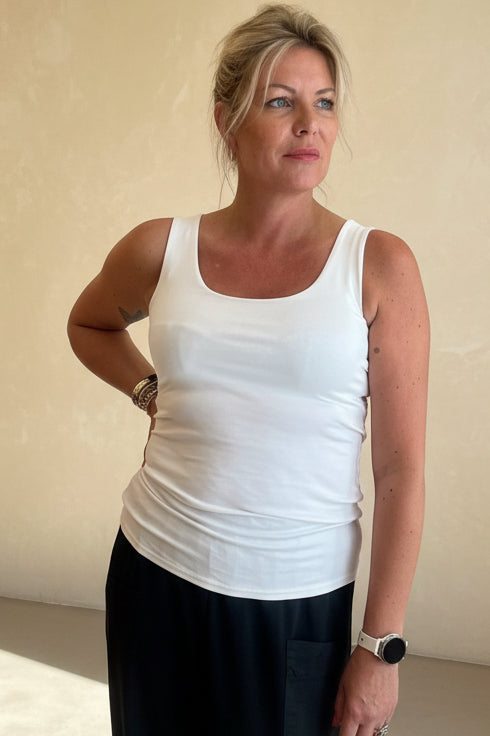 Snob Basics Plain Vest