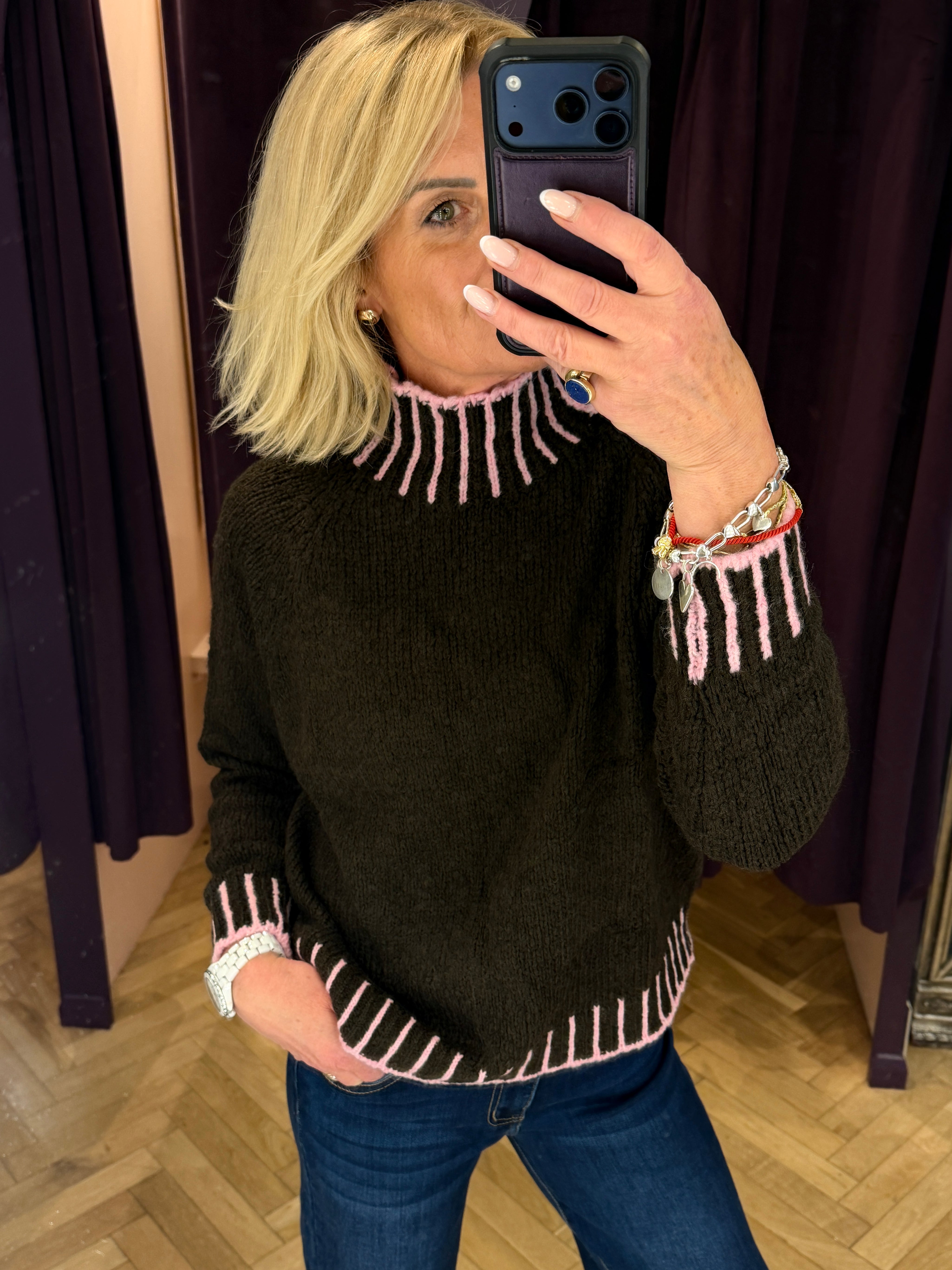 Contrast 'Hand Knit" jumper - Straight Hem