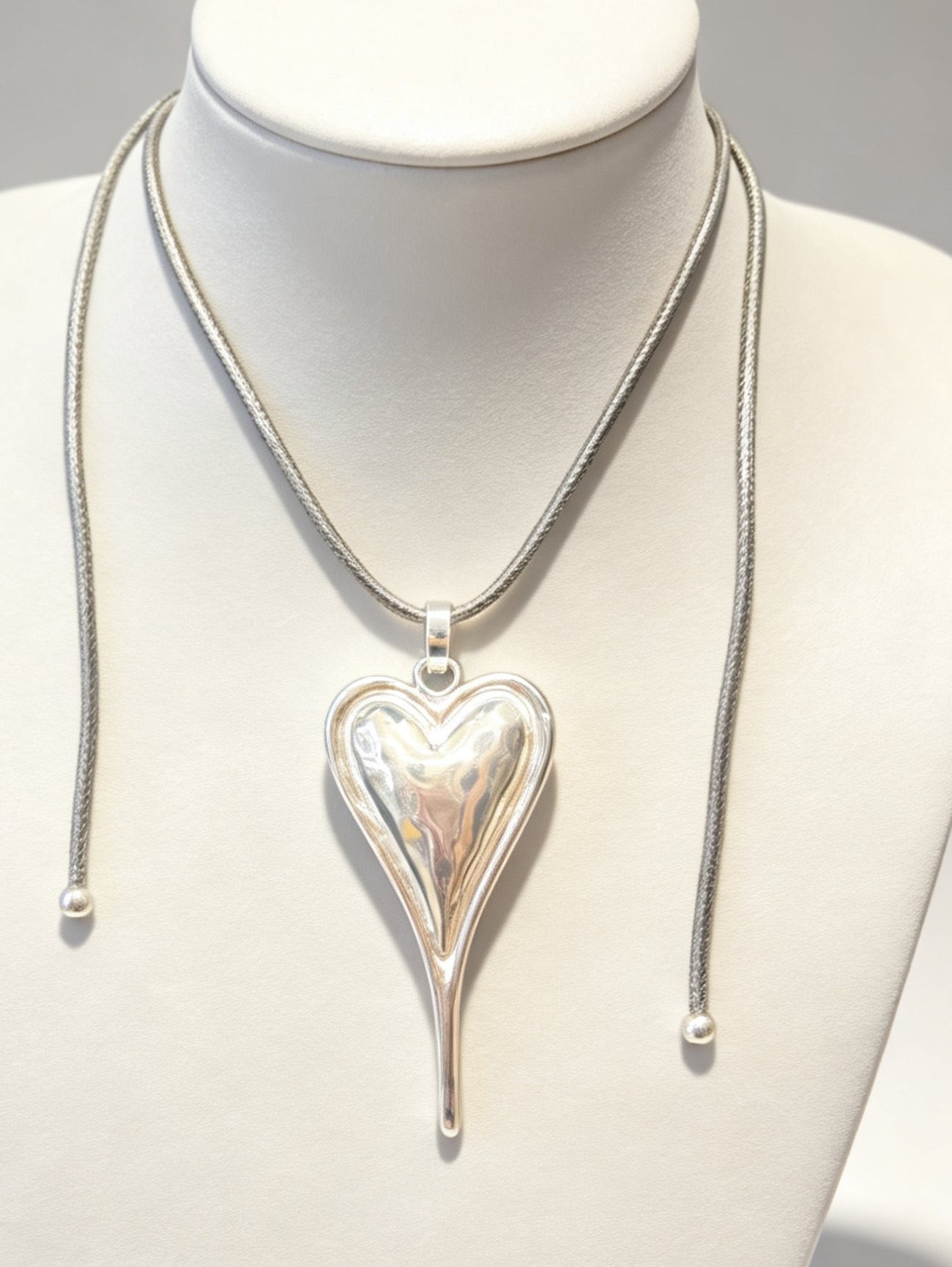 Short Necklace Collection