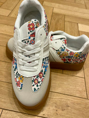 Daisy Chain Platform Trainers