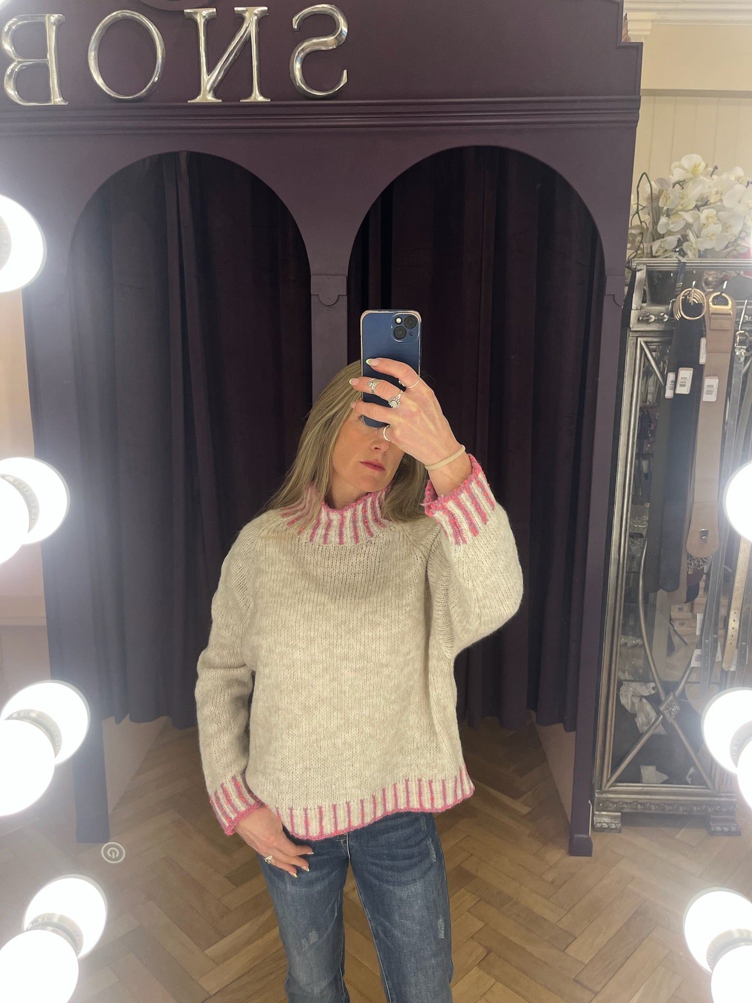 Contrast 'Hand Knit" jumper - Straight Hem