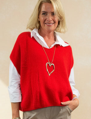 Red sleeveless boxy knit