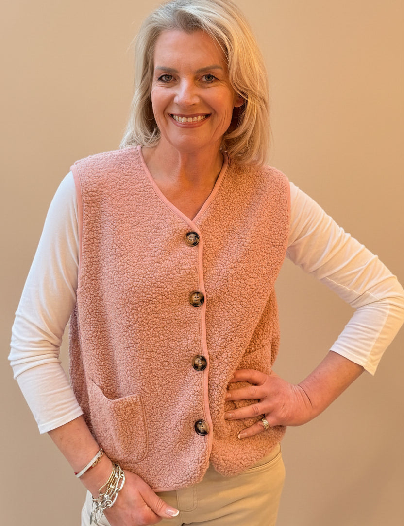 The Lipstick Edit Gilet by SNOB