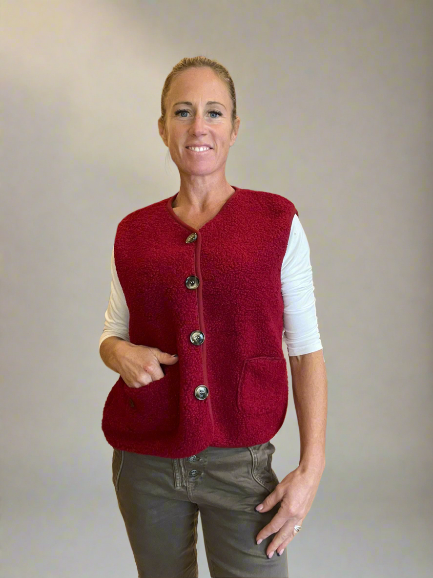 The Lipstick Edit Gilet by SNOB