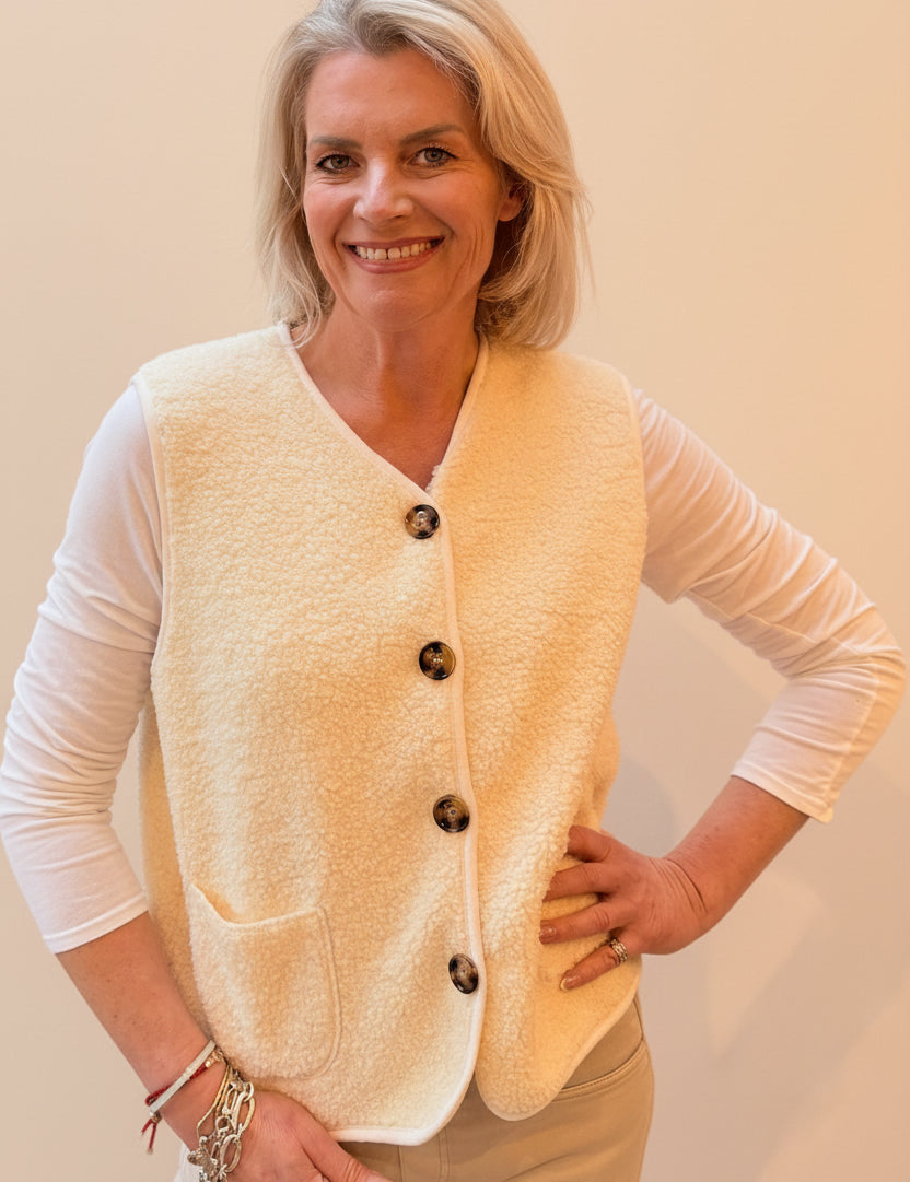 The Lipstick Edit Gilet by SNOB