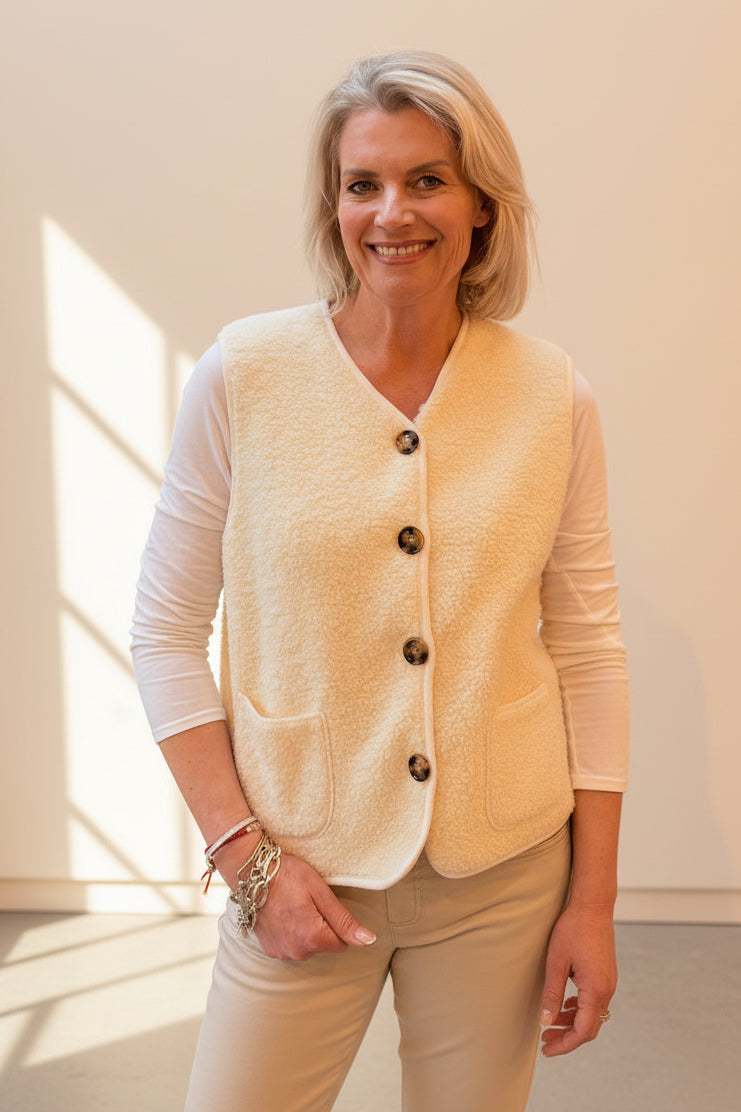 The Lipstick Edit Gilet by SNOB