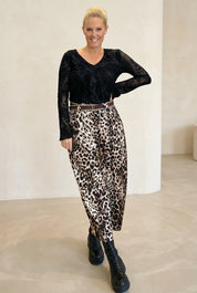 Velvet-Touch Animal Barrel Trousers