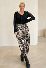 Velvet-Touch Animal Barrel Trousers