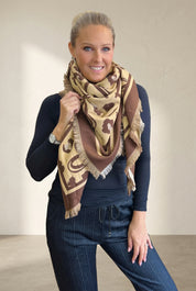 Hearts & Rosettes Shawl