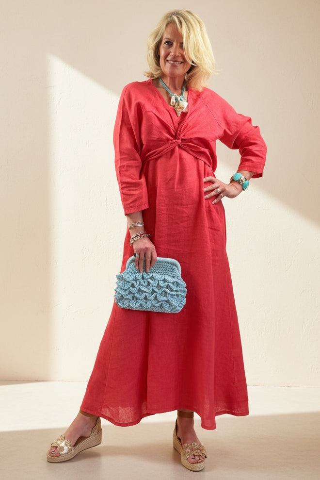 Scallop Raffia Clutch Bag